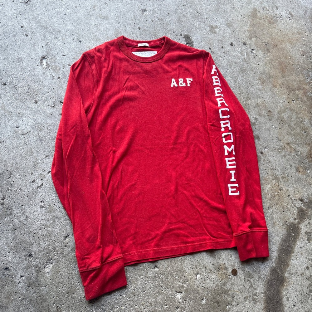 Abercrombie & Fitch Mens XL Red Long Sleeve Muscle Tee Sleeve Graphic Logo Shirt